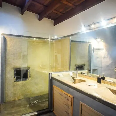Casa Isabel Ii Βίλα *